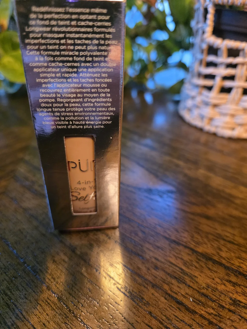 PUR 4-in-1 Love Your Selfie Longwear Foundation & Concealer - Black Packaging